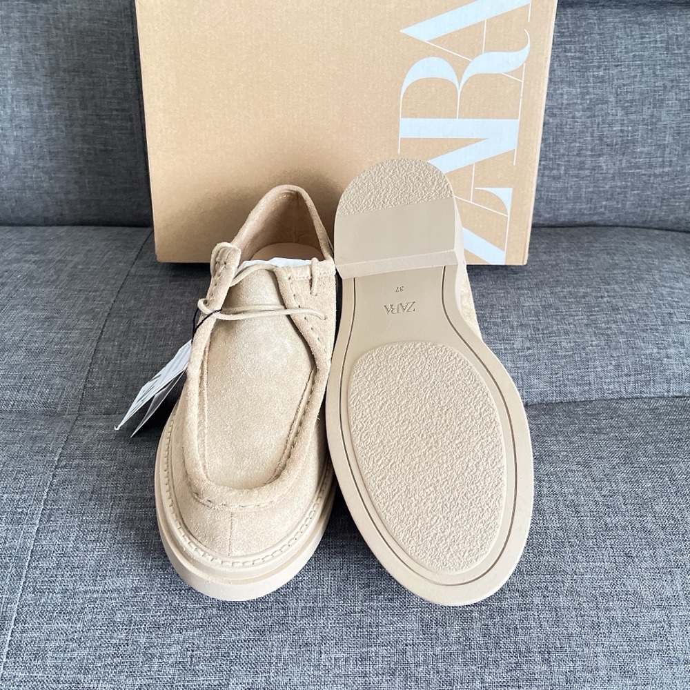 Zara Flat Suede Shoes - Picture 5 of 6